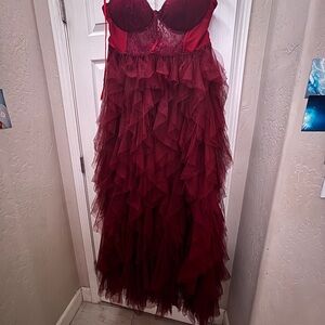 Elegant Burgundy Ruffled Formal Dress Size 3xl but fit too big for me (size 18)